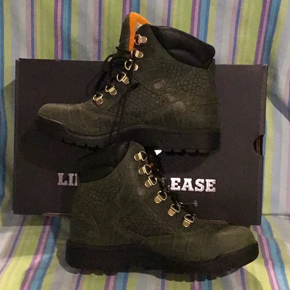 Pc1) limited release timberland 🥾 - Picture 7 of 8